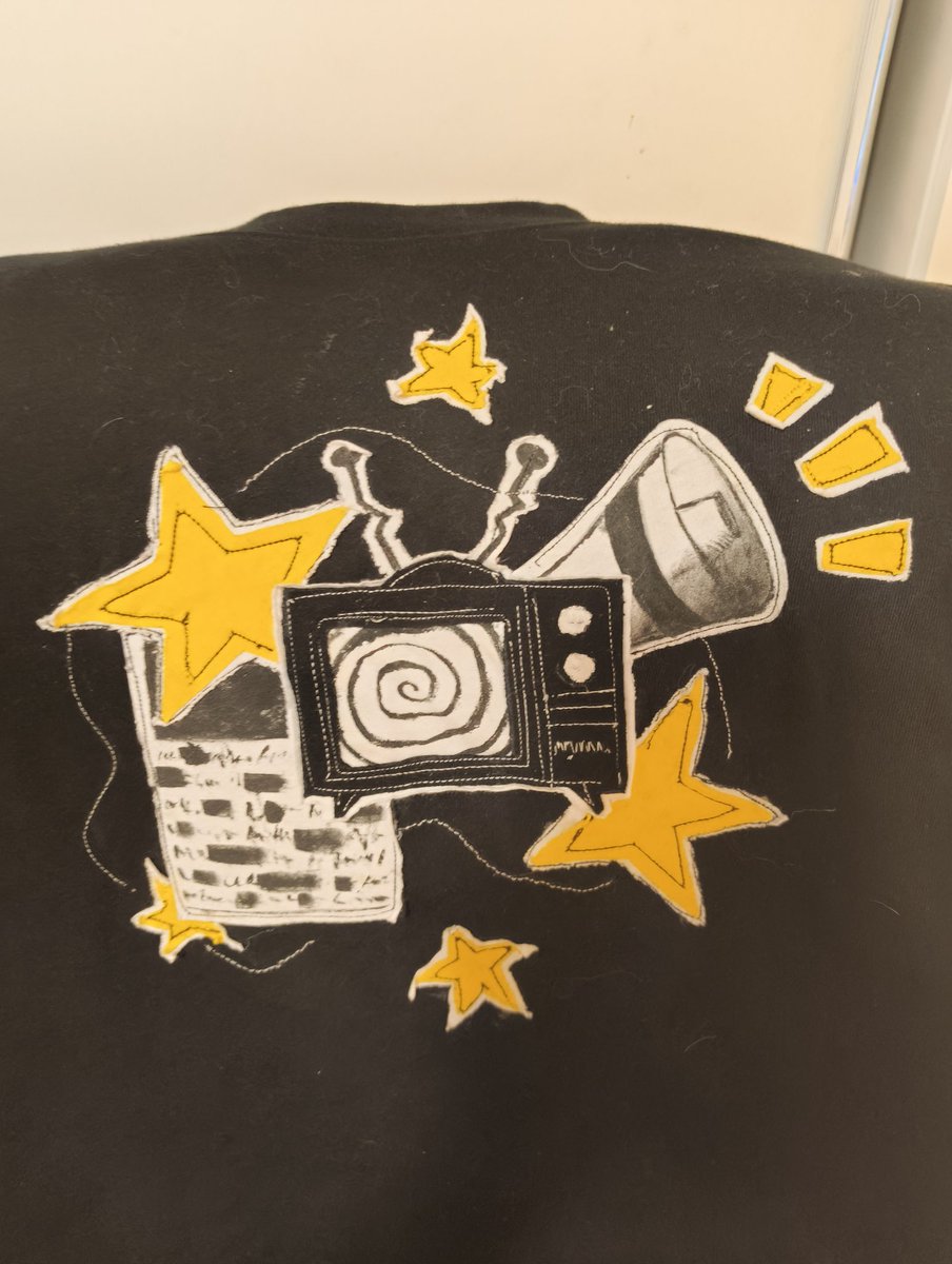 GutterTrashAUS's tweet photo. Made some cool custom shirts for fun. I think they turned out great! #art #design #streetwear #alt #ArtistOnTwitter #smallcreator https://t.co/DBLYSdAarK