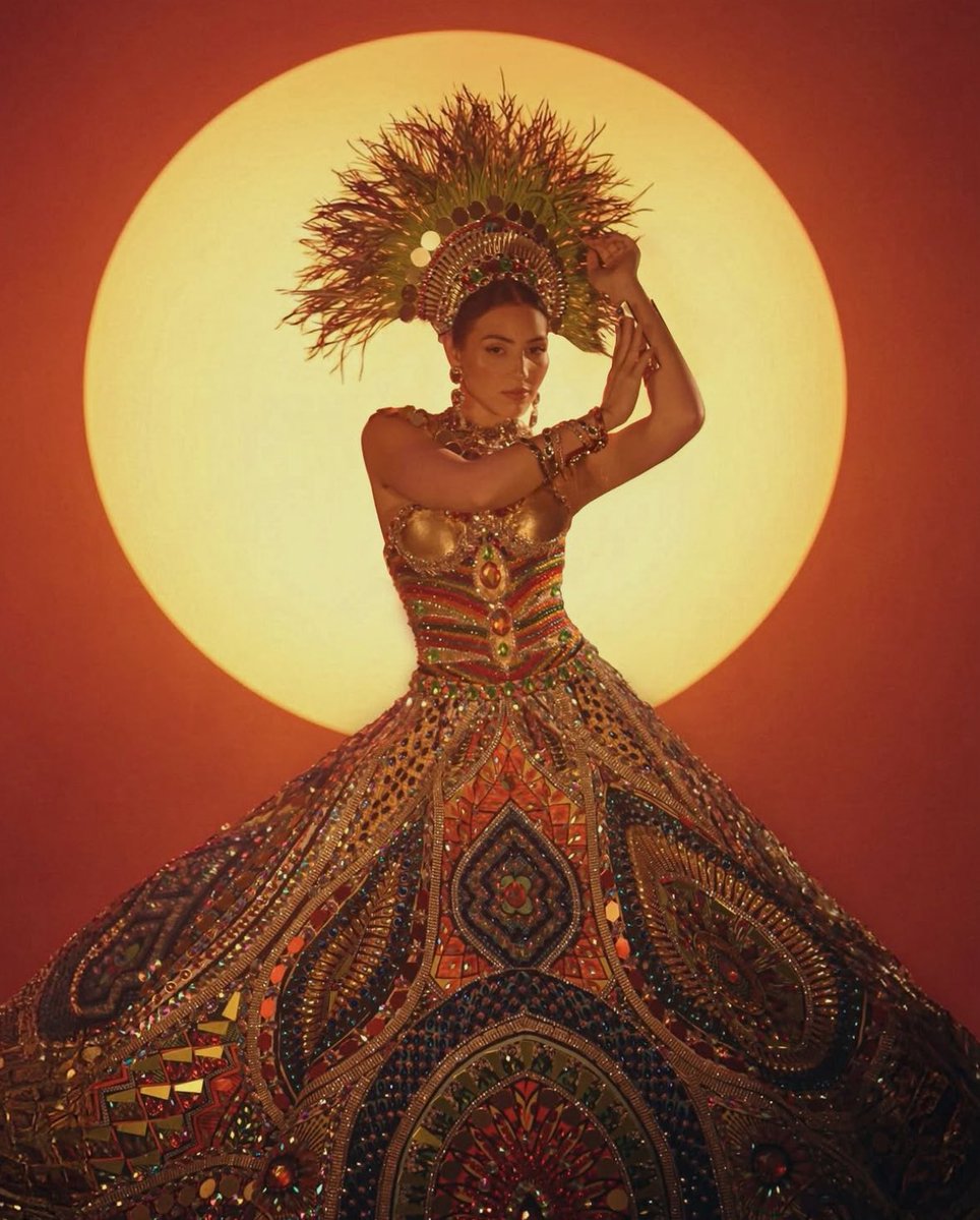 WonderMafe's tweet image. una belleza absoluta ‘Fuerza Negra’, el vestido de Alfredo Barraza para la Lectura del Bando de Michelle Char Fernández, Reina del Carnaval de Barranquilla 2026 

fotos por Francisco Gallo ✨