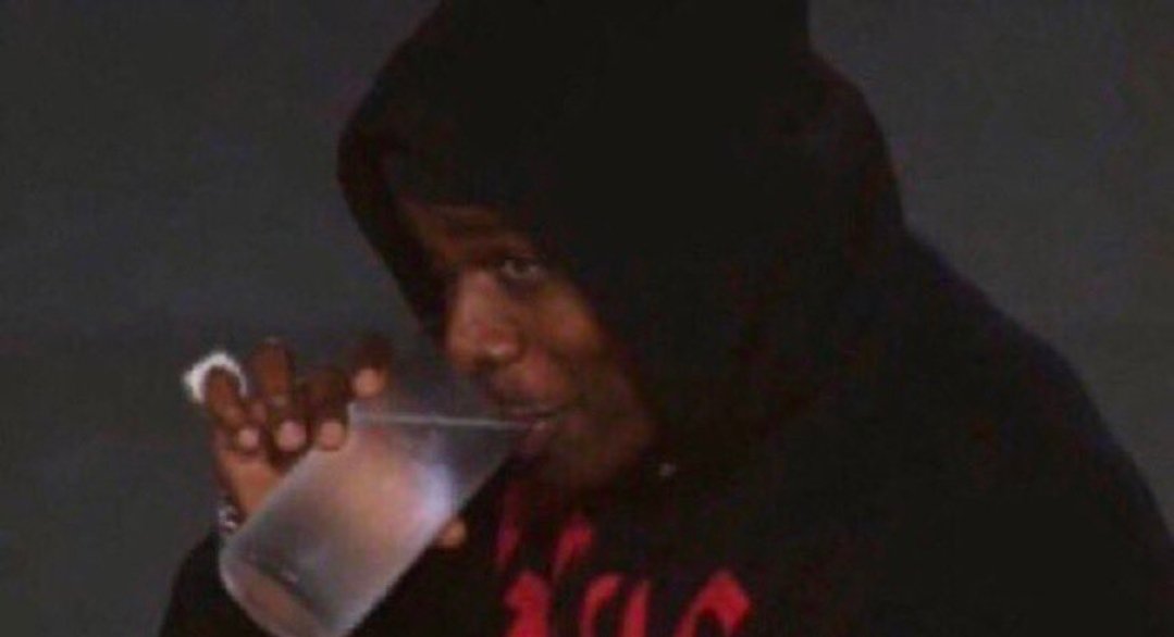 ChefOrrin's tweet image. Tom Brady to Josh Allen to settle himself down and he scoffed at him😅 Now look