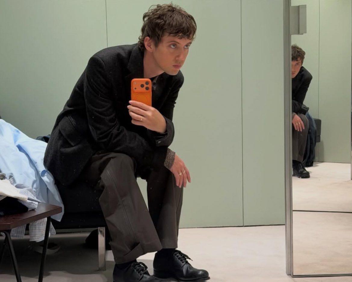 Troye Sivan Updates tweet media