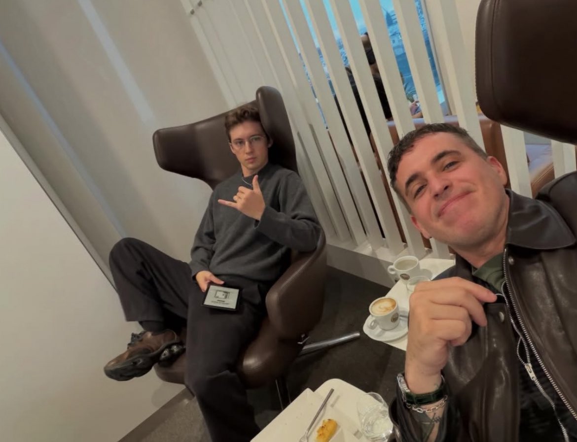 Troye Sivan Updates tweet media