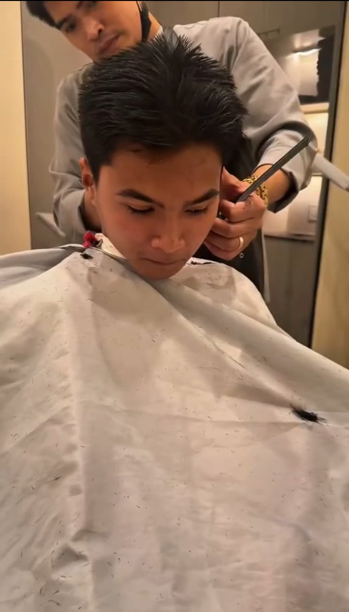 ___miss_gemini's tweet photo. haircut 💇‍♂️

#domeng #ongfam 
#palawan #vlogger https://t.co/zVxwCJOn6R