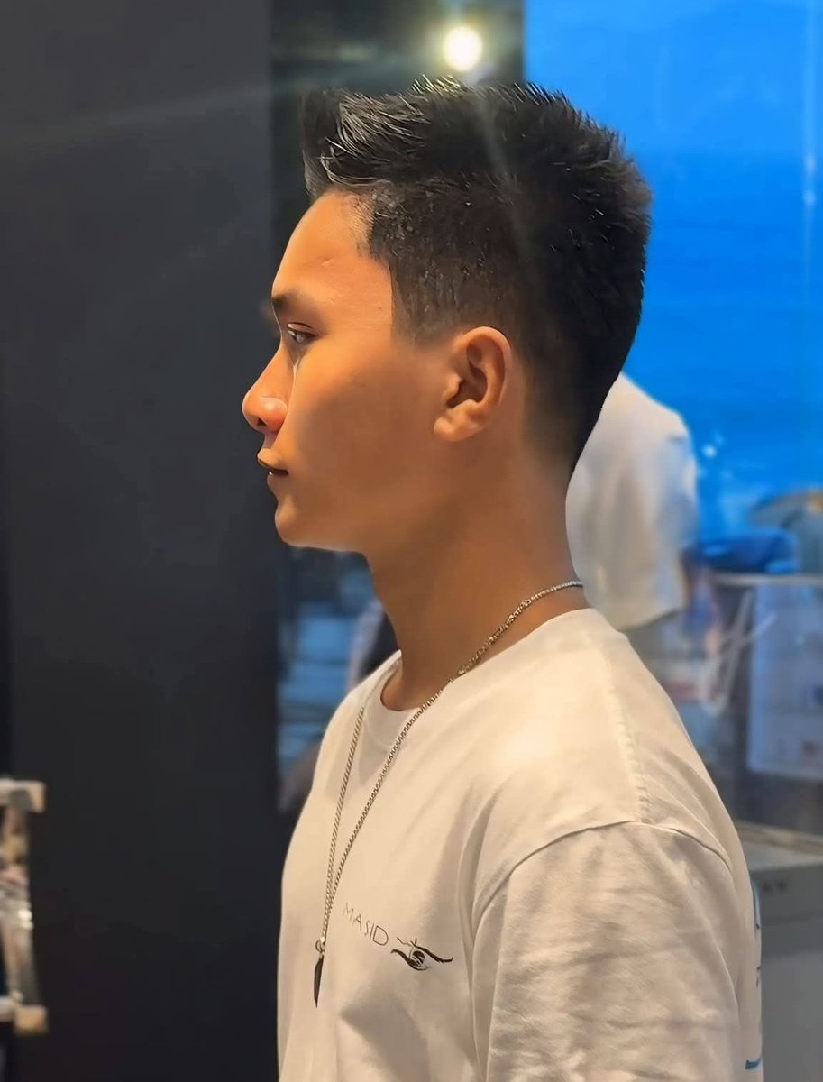 ___miss_gemini's tweet photo. haircut 💇‍♂️

#domeng #ongfam 
#palawan #vlogger https://t.co/zVxwCJOn6R