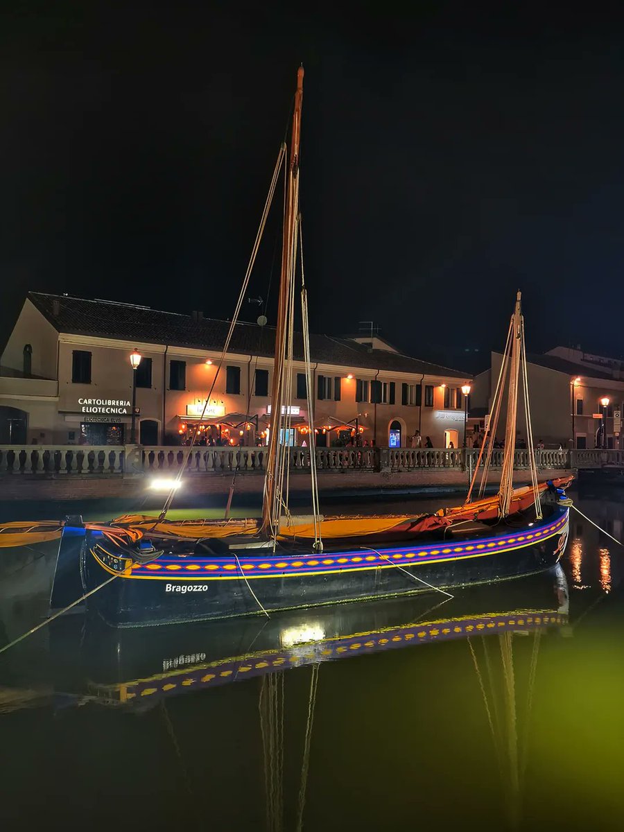 ERTourism's tweet image. The Canal Harbour of Cesenatico is not just a place, it is a living masterpiece ⛵️

Ph. romy_corrao
#inEmiliaRomagna #VisitRomagna #VisitCesenatico