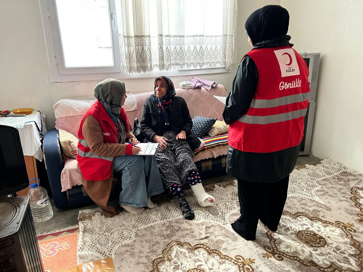 Türk Kızılay Kilis İl Şube Başkanlığı olarak ekiplerimizle birlikte gün boyu sahada sosyal inceleme çalışmalarımızı gerçekleştirdik.
İhtiyaçları yerinde tespit ederek doğru ve etkin destek için çalışmalarımıza aralıksız devam ediyoruz. 🌸

#Kızılay 🌙
#Kilis