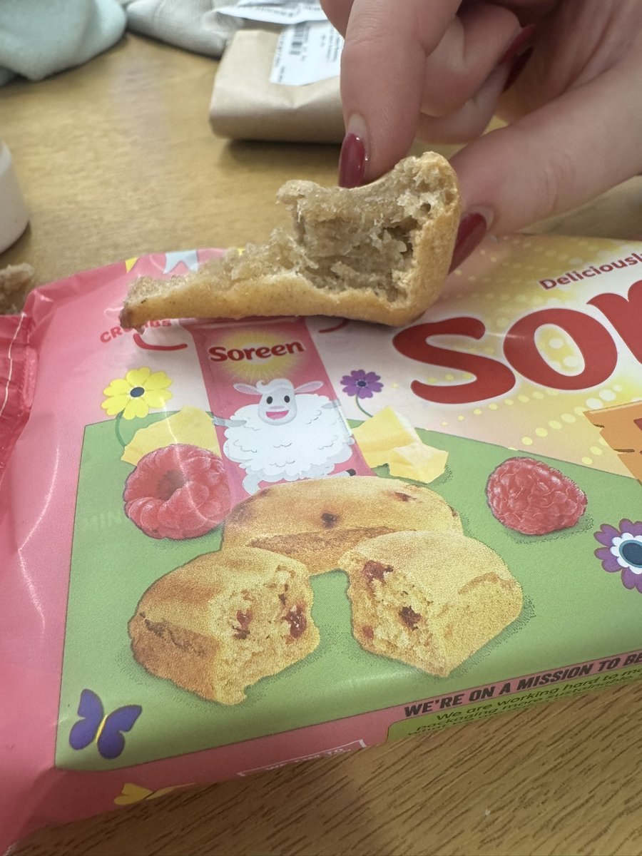 Rubi4ttfield's tweet photo. @SoreenHQ what’s going on?????? False advertising at its finest. https://t.co/vcAyhoYruK