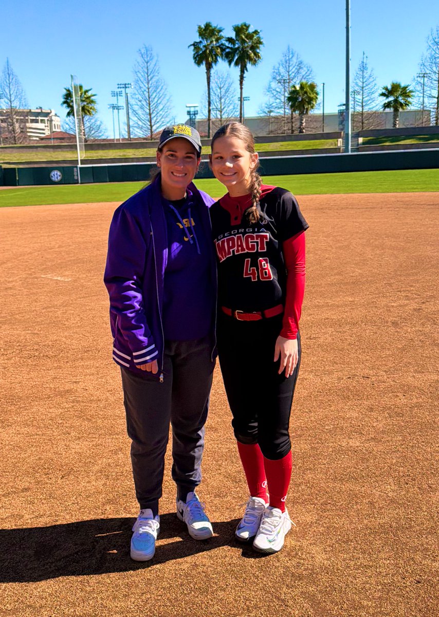 EllaRackley48's tweet photo. Had a BLAST at LSU’s all skills camp!! Thank you to all of the coaches and current players for making this experience the best!!Felt great to be back on campus!! Until next time… Geaux Tigers!🐅🐅 https://t.co/Yj3K1Hbzpr