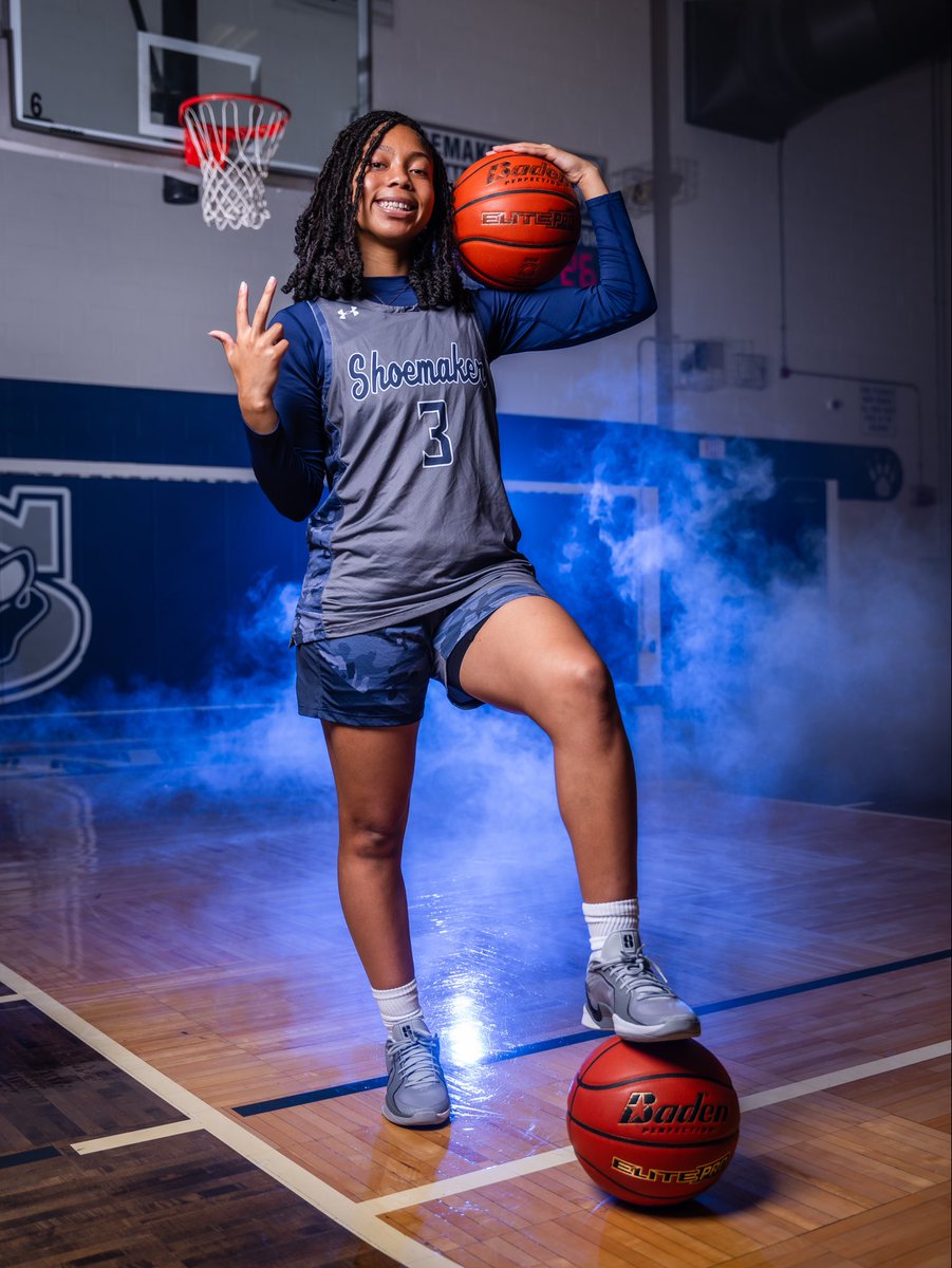 ShoemakerGBB's tweet photo. #3
Kahlia Woodley
Junior
Point Guard/Shooting Guard
Nickname: Lia, Wood
Hobbies: playing basketball, playing video games, cooking, and listening to music
@KahliaWoodley
#THECLIMB
#PREDATORNOTPREY
c/o 2027 https://t.co/bcZ5v2bPv9
