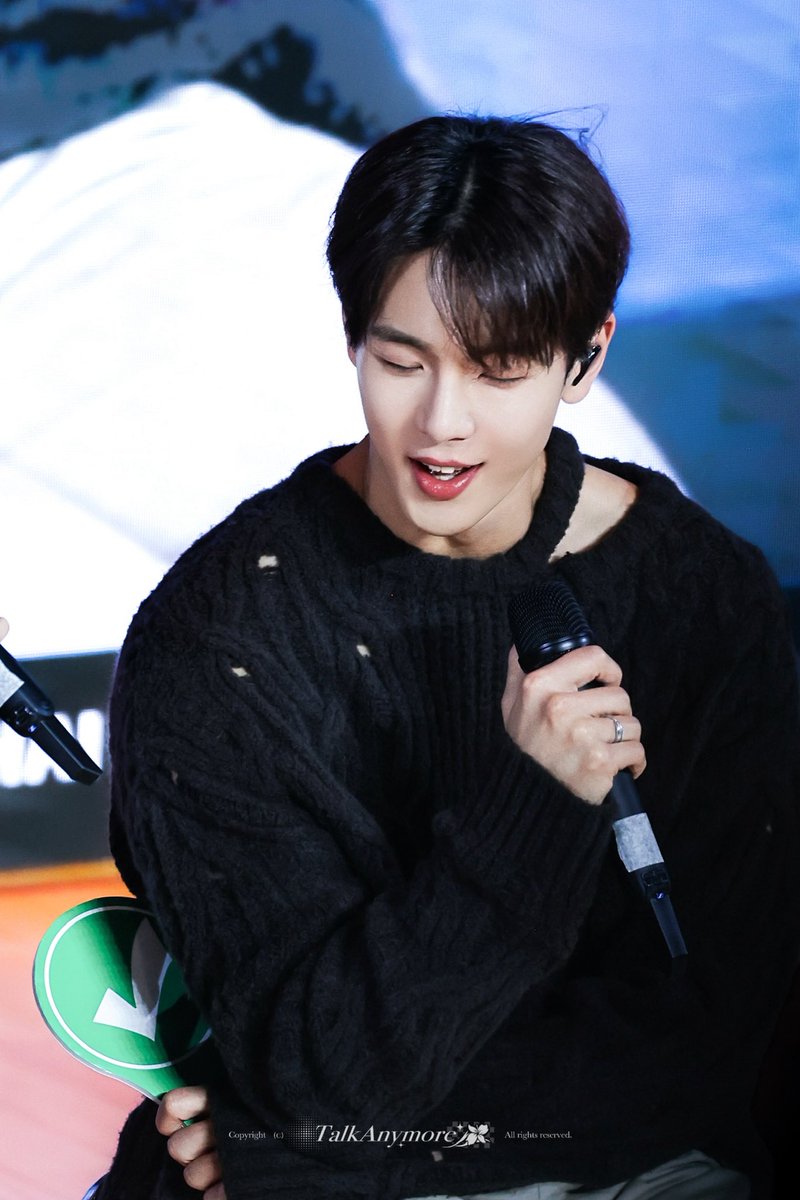 Tapee_forim's tweet photo. 260117 상하�� fan meeting
#셔누 #몬스타엑스  #셔누x형원 https://t.co/k7vD14f0XB