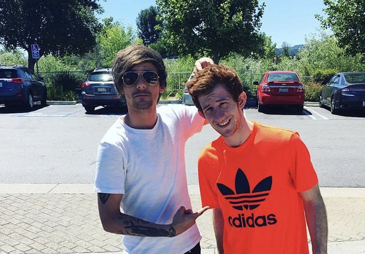 LouisWT91World's tweet image. 🗨️| “Massively — especially in terms of my attitude to life. Showing off is the worst thing you can do there. It’s a place where keeping your feet on the ground is essential. If you take yourself too seriously, you’re out. I learned that from a young age. I still have a lot of…