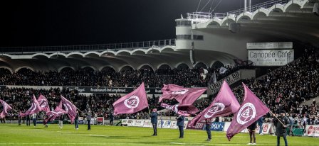 🏟️ L'UBB a confirmé que le 8e de finale face à Leicester et surtout le probable quart de finale contre Toulouse se joueront bien à Chaban 🔥
Pas question de délocaliser au Stade Atlantique avant la demi-finale comme l'exige l'EPCR et c'est très bien ainsi.
SO
#UBB #ChampionsCup