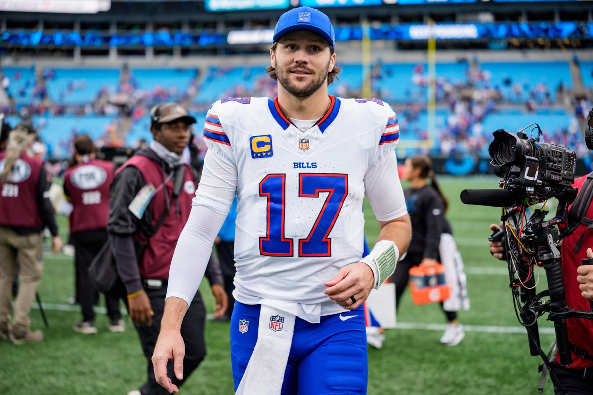 FDSportsbook's tweet image. Josh Allen will win o/u 1.5 Super Bowls in his career. 

❤️ for OVER 
🔁 for UNDER