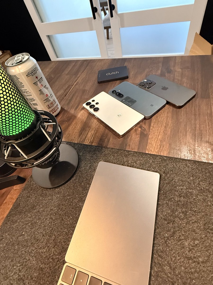 brandonmcansh's tweet image. Another day making magic @bmcreationsdev 

#androiddev #iosdev #jetpackcompose #workfromhome