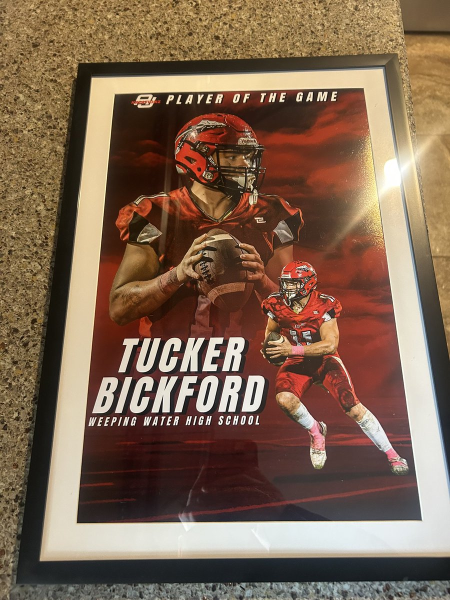 11tuckfn's tweet photo. Big Thanks to AJKREATIONZ for the print out! #AGTG https://t.co/m2ia9UaKAv