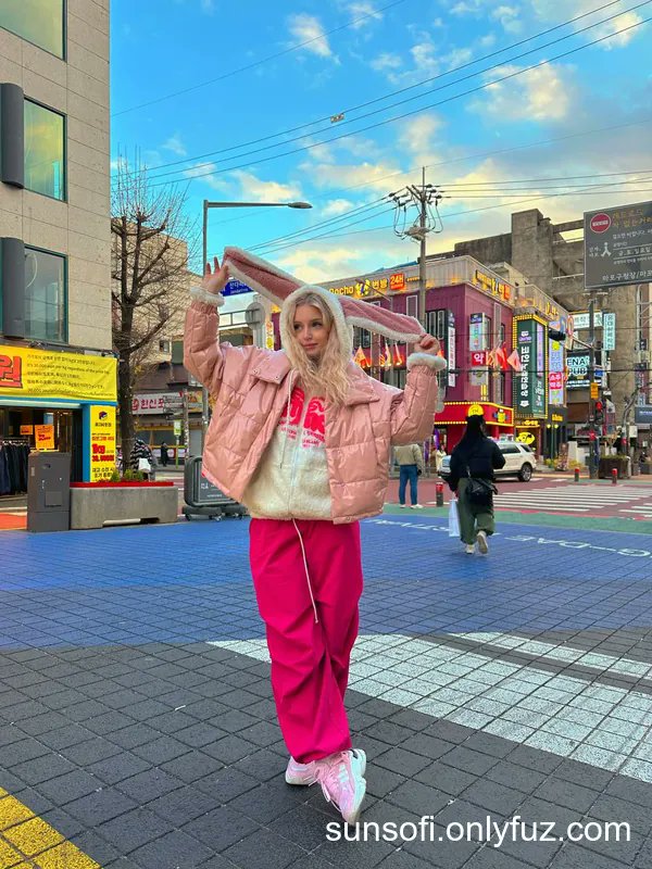 Sunsofi - sunsofi.onlyfuz.com

#sunsofi #secretlyglance #sunsofie #f2f