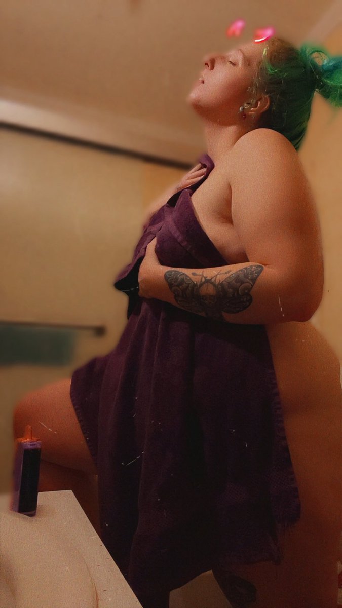 Stonerbabykali's tweet photo. Wet like wataa 😝

https://t.co/yOR5BamICv https://t.co/BZggfDjzfT
