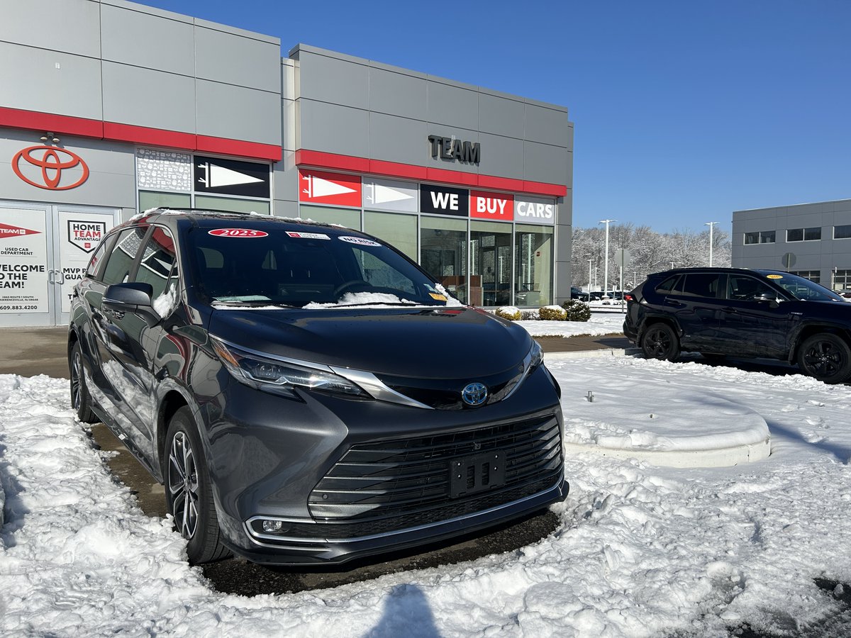 A little snow doesn’t slow us down ❄️ Come see what’s waiting on the lot, plus take an additional $500 off any in-stock new vehicle.