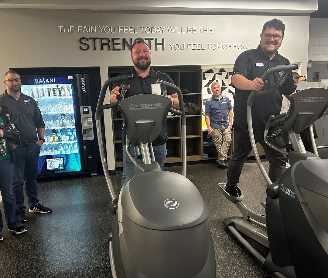 SDST_Power's tweet image. John Riesenberg joined Leadership Muskogee – Class 32 for a Health &amp;amp; Wellness day, learning about community resources at Green Country Behavioral Health Clinic, Muskogee Swim &amp;amp; Fitness Center, and St. Francis Hospital.

#LeadershipMuskogee #HealthAndWellness #StardustPower