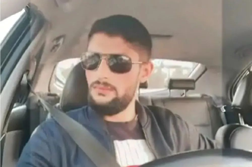 TRobinsonNewEra's tweet image. Syrian invader who sexually assaulted a 15-year-old girl and then fled to the UK from Germany is appealing against deportation on human rights grounds.

Azizadeen Alsheikh Suliman left Syria for Germany before crossing the Channel to England via small boat.

The 31-year-old is…