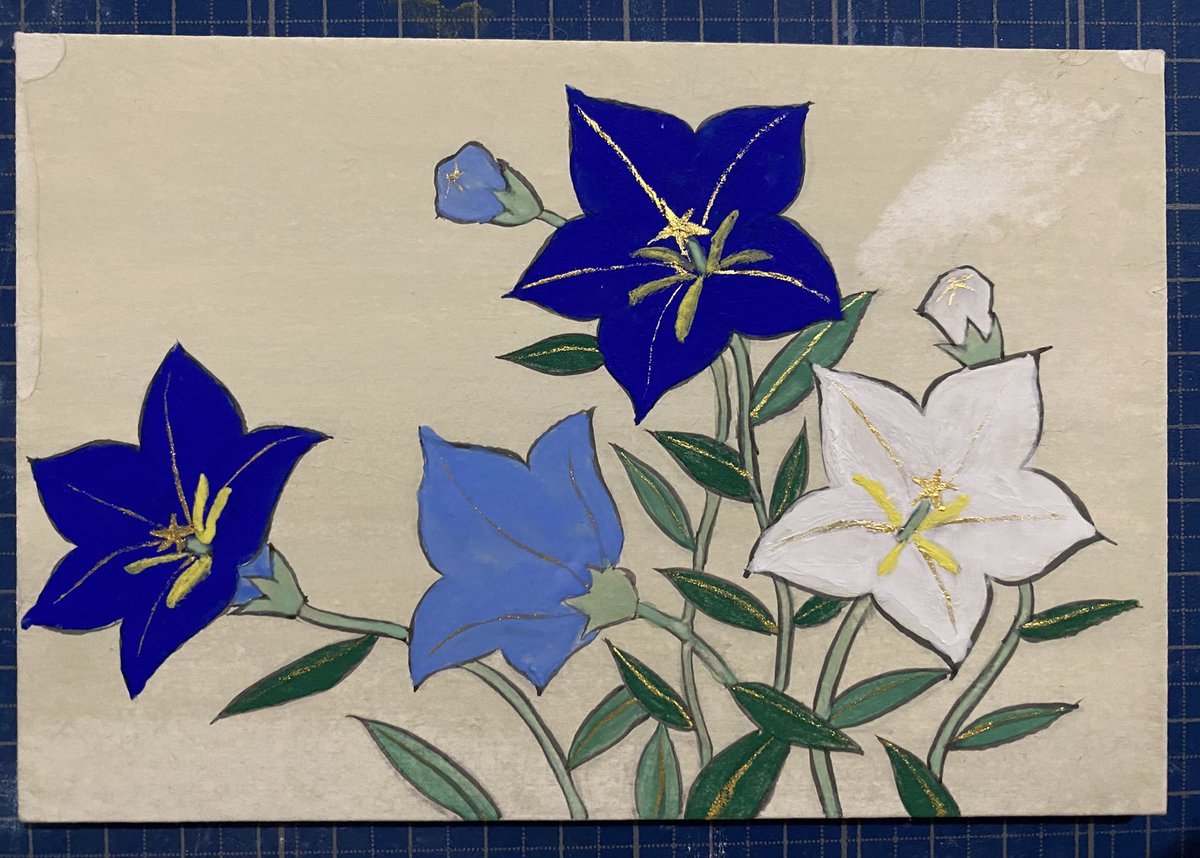 初めての岩絵具日本画作品が完成しました……!!
きらきらで綺麗……✨️
ずっと何年も憧れていた岩絵具、触れられて嬉しいし
失敗した部分もあるけれどやはり楽しかったし美しいです……🕊
使用させていただいたのはナカガワ胡粉様のキットです☺️

<a href="/nakagawagofun/">ナカガワ胡粉絵具（株）</a>