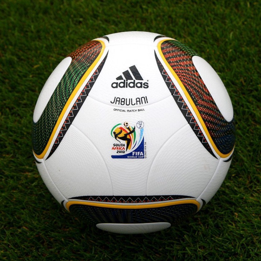 ¿Acaso el balón más hermoso de la historia de los Mundiales?