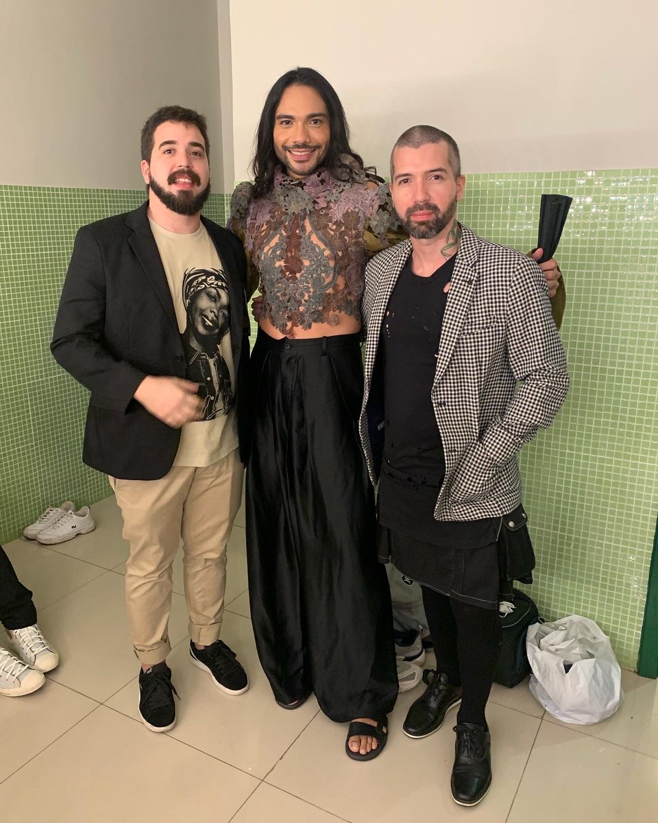 This Is Paolo Ravley

 open.spotify.com/playlist/37i9d…