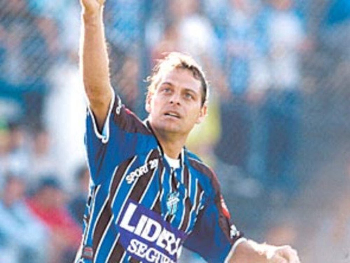 DSportsRadio's tweet image. 🗣️ "A mí, Cuello en Almagro me gustaba. Ha crecido bastante, este año pasado el DT de San Lorenzo lo ubicó mejor. Es un jugador interesante, me gusta. Es intenso, es el primer defensor del equipo. Ayuda muchísimo con su recorrido"

⚽ Carlos Alberto Yaqué, emblema de Almagro, en…