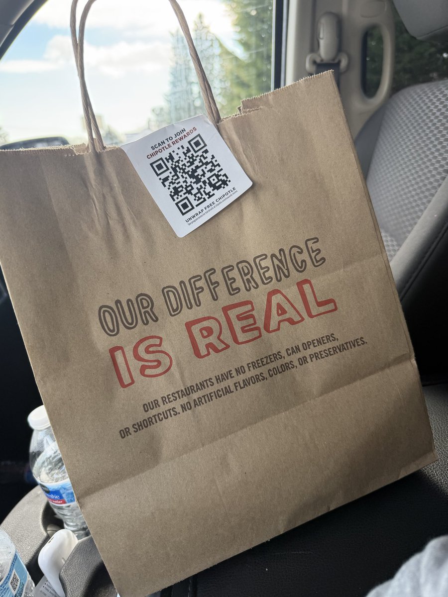 EdDaWaffleHead's tweet photo. @Pricerrors Thanks for the free after the gym meal @Pricerrors https://t.co/yeDBg3i41M