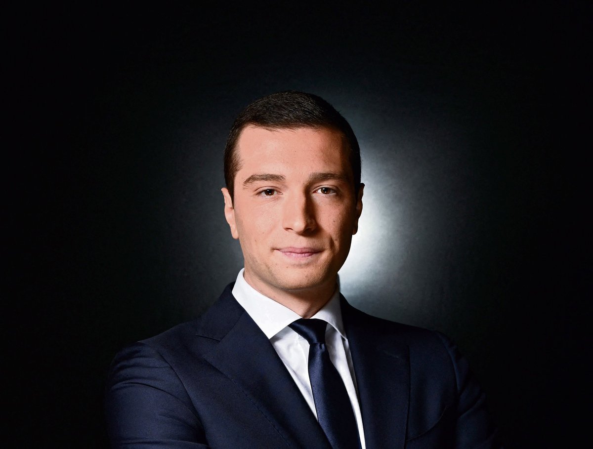 LÉTONNAI 🍂 tweet media