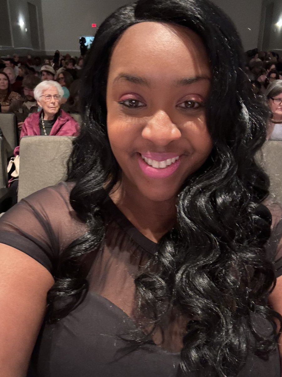 futuretalkshow's tweet image. #PageantJudge
What a time I had driving to Alabama and judging the Tiny/Little/Young Miss Pageant at Sweet Water High School in Thomasville, Alabama. There was nothing but beauty, grace and excellence on stage and I am so proud of our young ladies! 👏👏