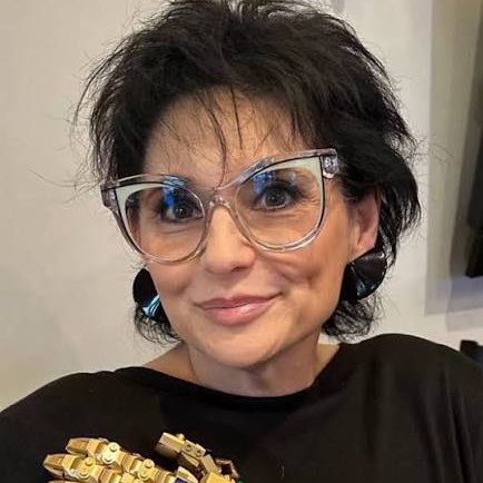 amazingmomo_'s tweet image. SHE WAS GETTING READY         TO MAKE HISTORY