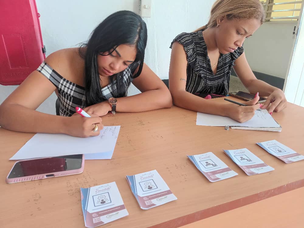 UG_Cuba's tweet photo. 📢 ¡Inicia en #Guantánamo la I Jornada Provincial de Comunicación de la FEU y el I Encuentro de Prensa Provincial! 🎓📚
Del 19 al 21 de enero, la #UG y la #Ucmgtmo se unen para innovar en la comunicación universitaria. 💻
#JornadaDeComunicación #FEUdelaUG #SeguimosAscendiendo https://t.co/ru5oMccj3o