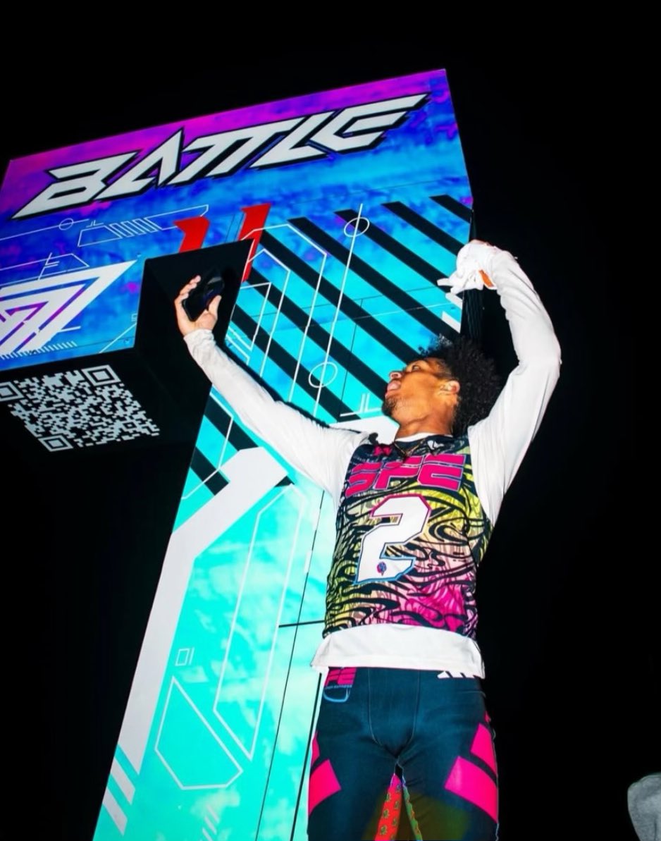 Sebastian.Lora2 tweet media