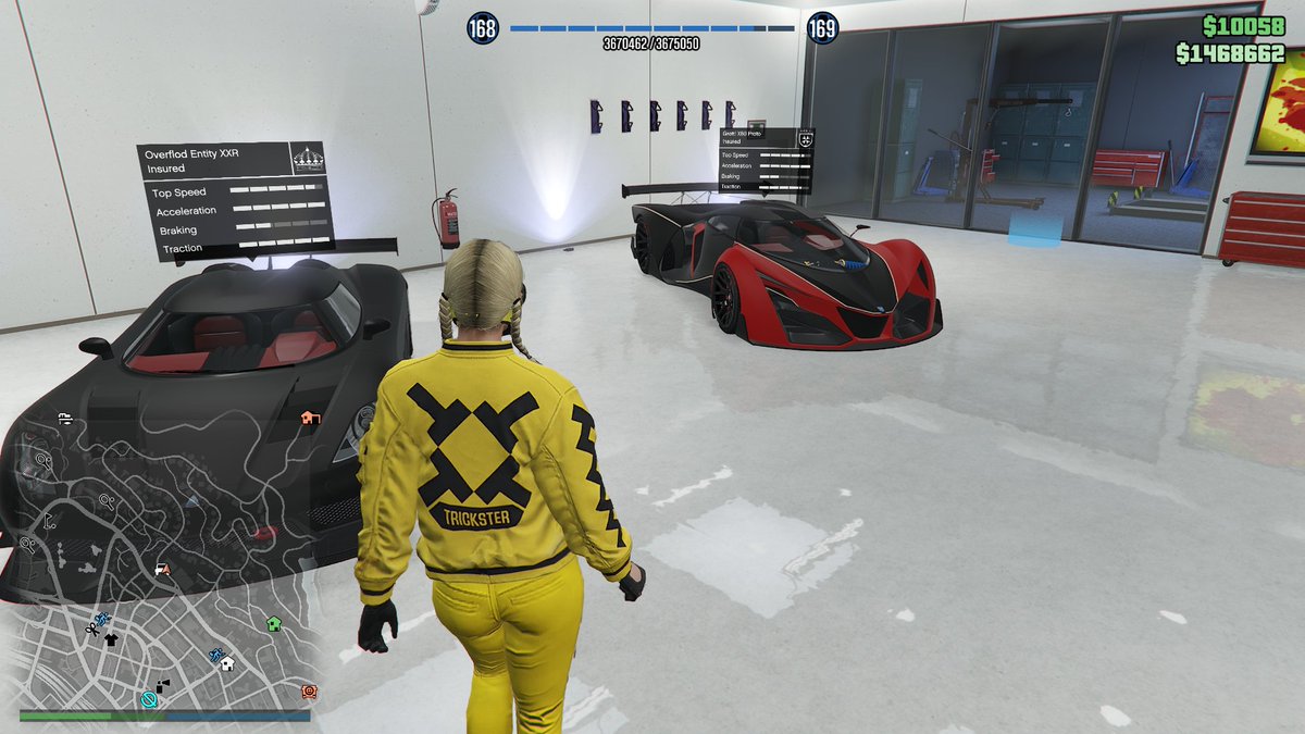 ImNotArian's tweet image. a few moments ago I realized that I had 2 FORGOTTEN CARS INSIDE MY APARTMENT'S GARAGE 😭