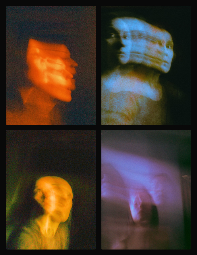 𝐥𝐨𝐧𝐠 𝐞𝐱𝐩𝐨𝐬𝐮𝐫𝐞 𝐬𝐞𝐥𝐟-𝐩𝐨𝐫𝐭𝐫𝐚𝐢𝐭𝐬 𝐰𝐢𝐭𝐡 𝐭𝐡𝐞 𝐩𝐡𝐨𝐧𝐞