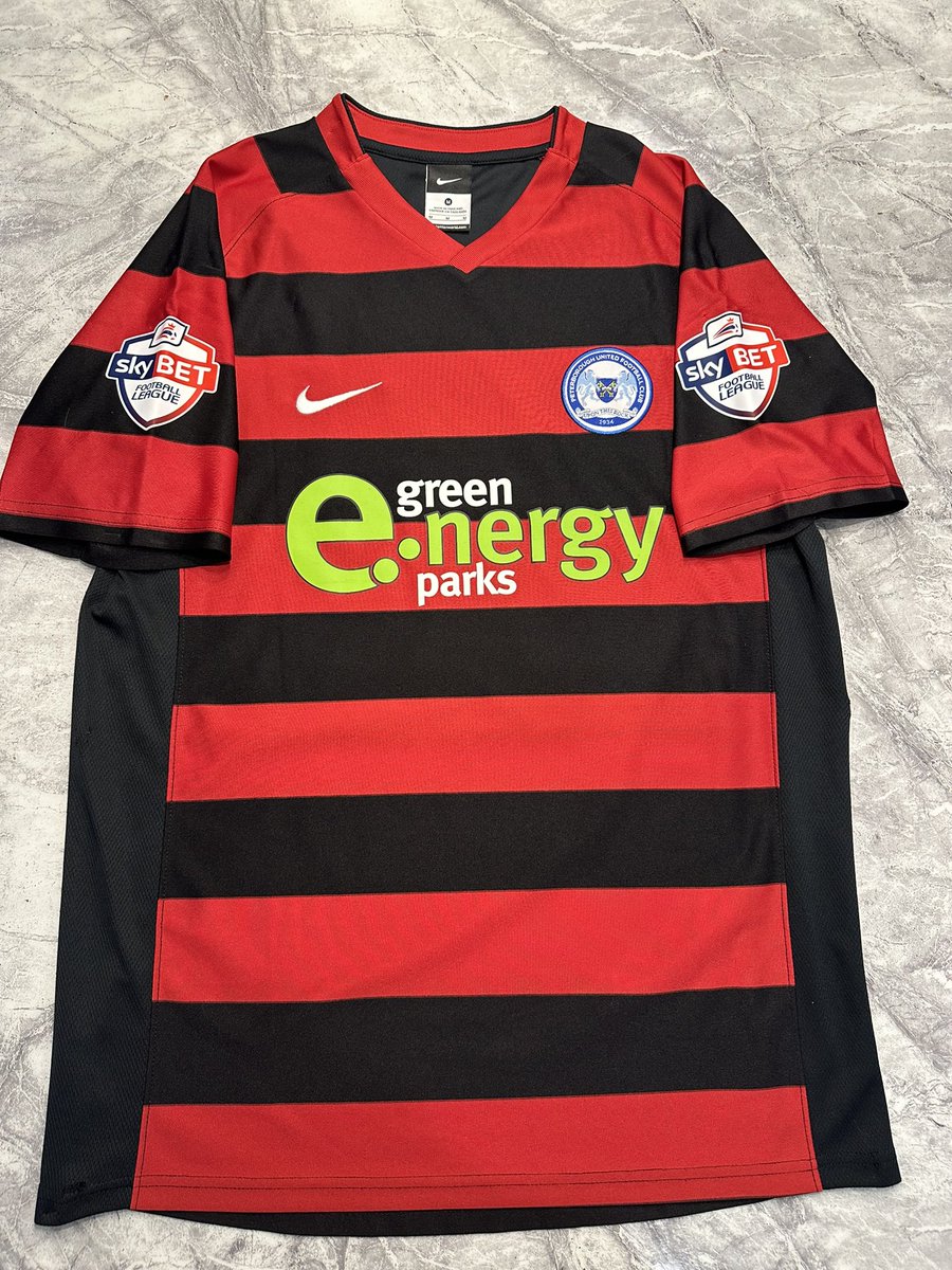 PufcMatchworn's tweet photo. Match Issued shirt: 
- 12/13 Season 
- Jaanai Gordon-Hutton 
@theposh

 #pufc https://t.co/aaQXXBjzpc