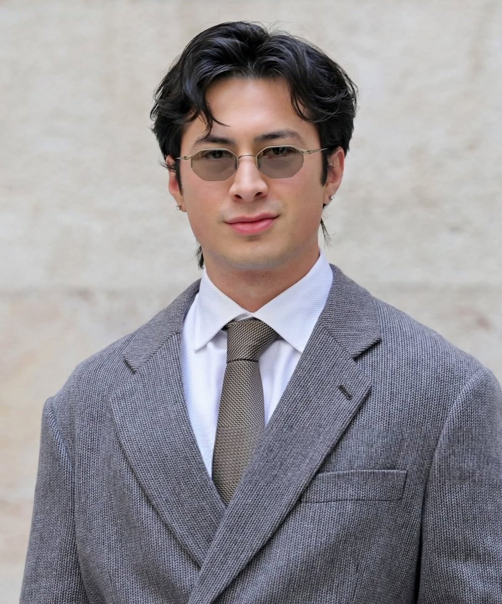 uma_ui's tweet image. I JUST WOKE UPPP😭😭😭