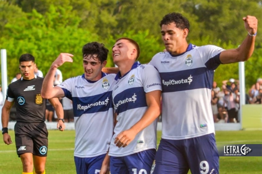 ⚽️ LOS PIBES QUE PUSIERON LA FIRMA

Brian Croce, Lautaro Napolitano, Alejo Gelsomino, Cayetano Bolzán y Jorge de Asís, figuras de Reserva, firmaron sus primeros contratos profesionales. 👇

🐺 letrag.net/futbol.php?id=…

#GELP #CGE 🔵⚪️