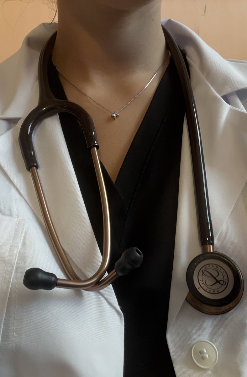 studytets's tweet image. #studytwt — #studytwtbr — #collegetwt 
• teresa, 18 anos | 2007 
• ela/dela
• vestibulanda de medicina
• foco: enem (ufjf)
• 1º ano de cursinho
🌟 justin bieber, rita lee, mpb, academia, gatos, teatro, espiritualidade e etc. ࣭   ࣪    ֢ㅤ
ㅤ                 
♡/↺ = moots!