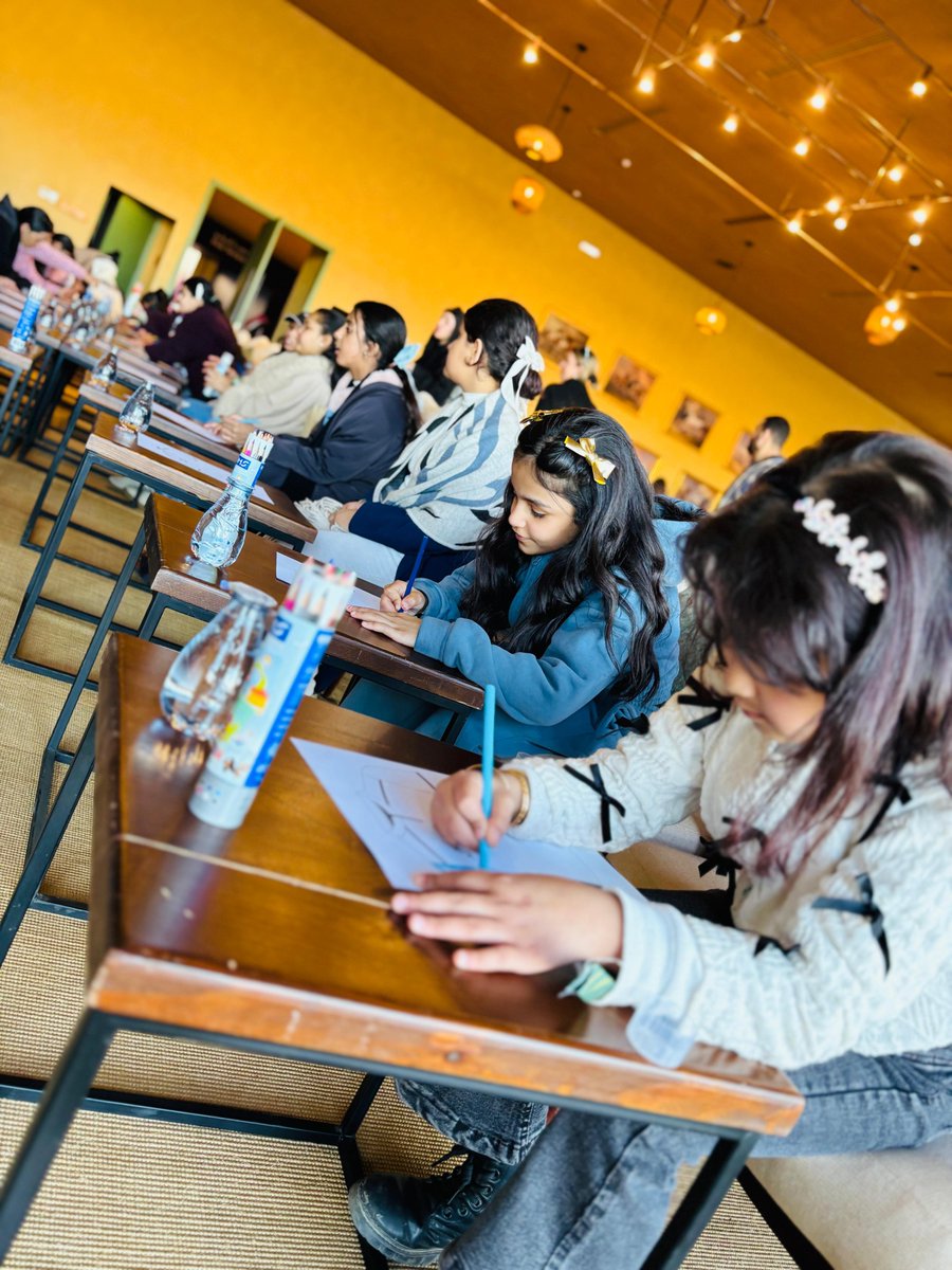 إن تأثير الرياضة يمتد إلى أبعاد متعددة تتجاوز المنافسة الرياضية. فقد شكّلت بطولة بولو الصحراء 2026 نهاية الأسبوع الماضي منصةً جمعت لاعبين وزوارًا من المملكة ومن مختلف أنحاء العالم، وأسهمت في دعم منظومة المنشآت الصغيرة والمتوسطة والتجار المحليين في #العلا. كما أتاحت مبادراتنا