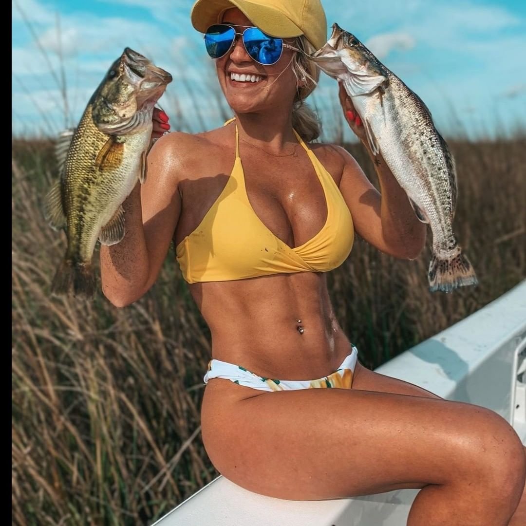 FishingGirls2's tweet photo. Drop Like &amp; leave your comments bellow! https://t.co/FDoBtckRxM