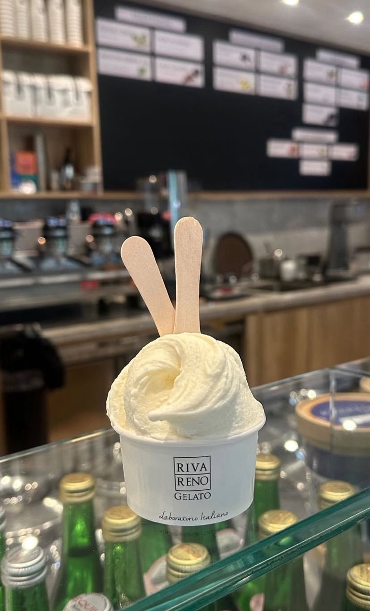 enyak enyak enyak makasih yang udah traktir🍦🍦🍦🍦