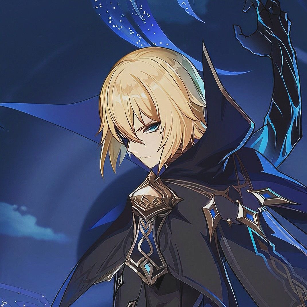 wouldbkaeyamain's tweet image. I just remembered peacocks are predators to snakes