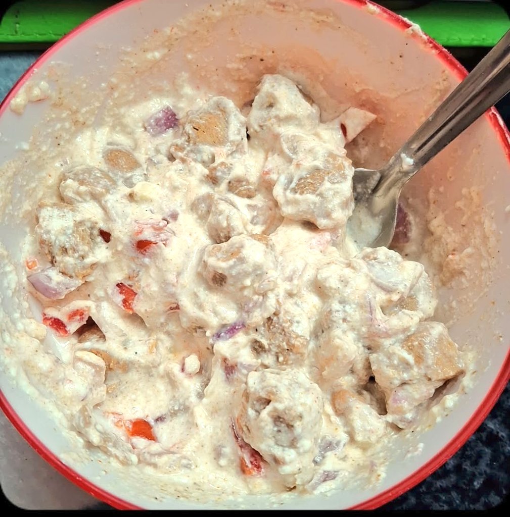 This single meal has 30g protein and can be cooked anytime. Lemme know if you want the recipe