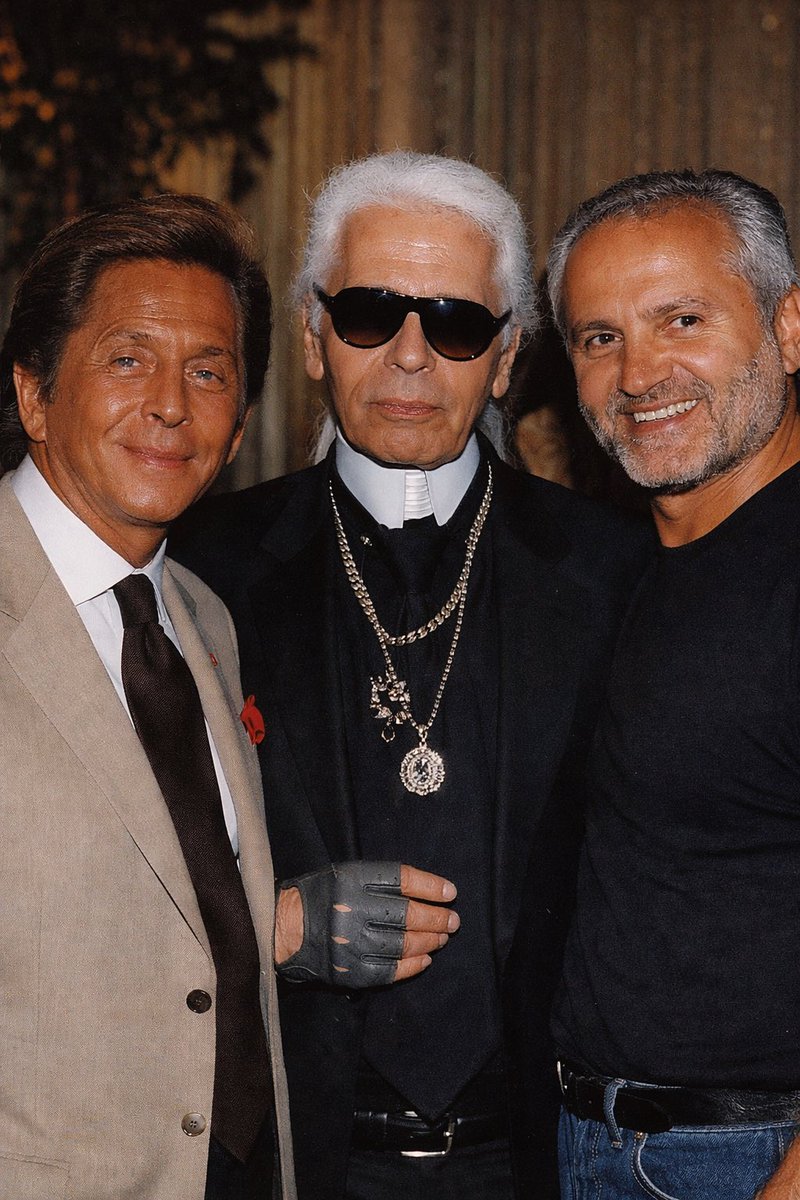 annalisatheatro's tweet image. 3 visionari , una sola eternità . L’eleganza non muore , sale di livello . Ciao #ValentinoGaravani ♥️ #Valentino