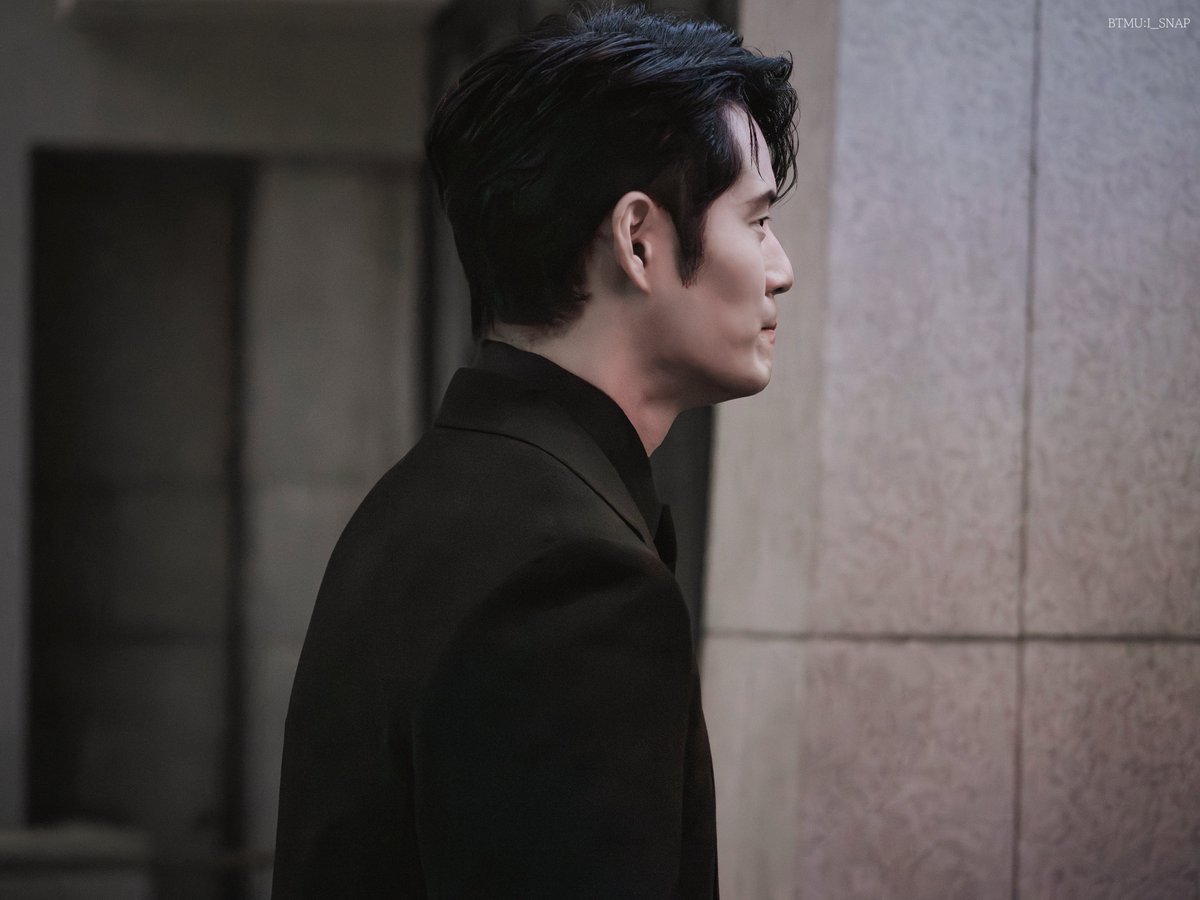 260119 한국뮤지컬어워즈 10회

#서경수 배우님

뚑
⠀