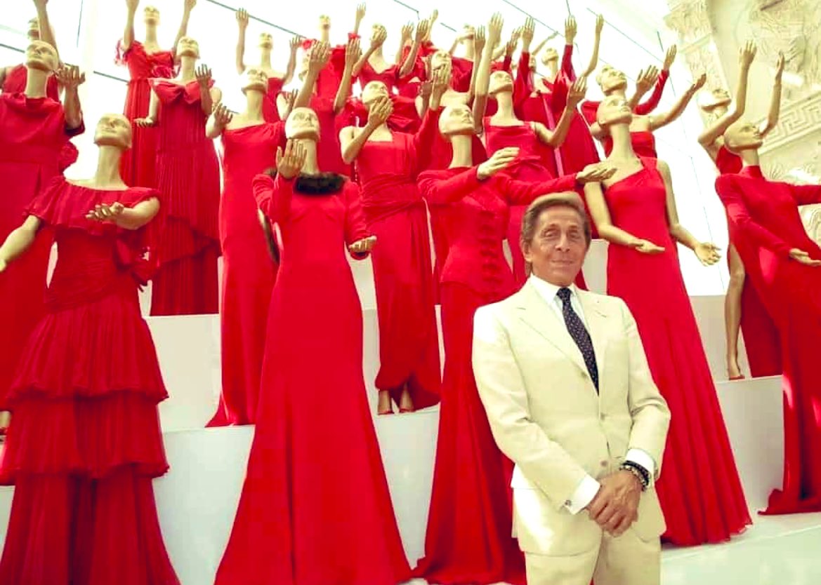 ciao, signore in rosso ❤️ 
#ValentinoGaravani