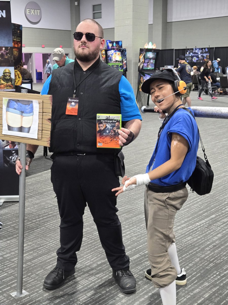 Mann Co. Cosplay Department tweet media