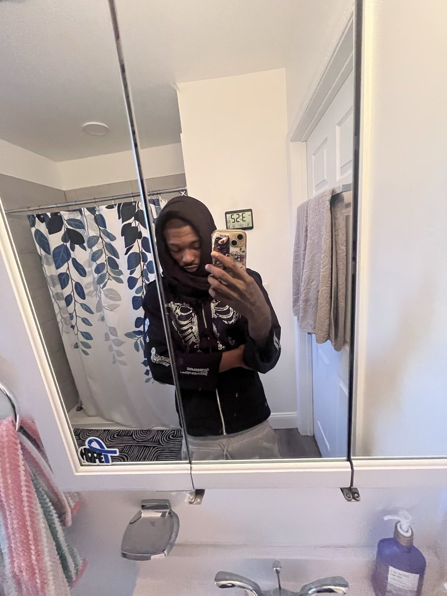 900ZASH's tweet image. 🦋