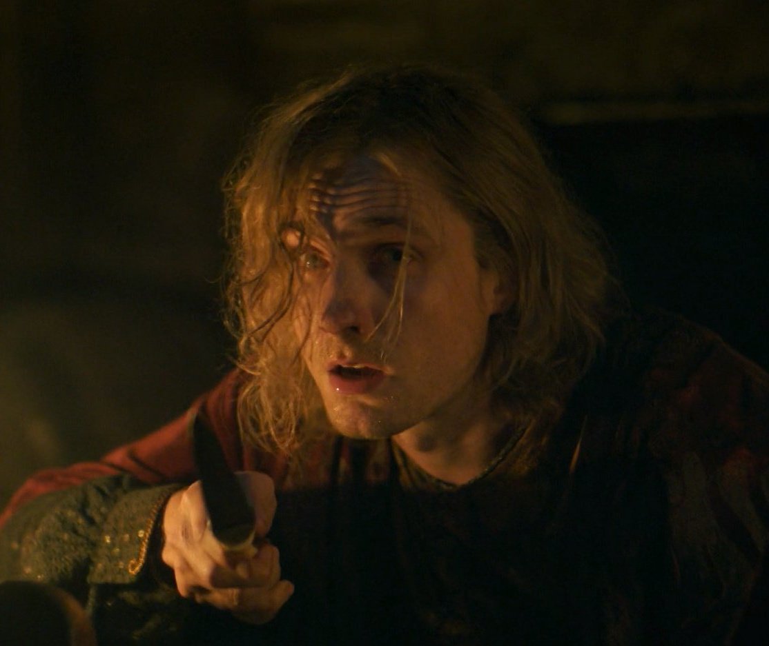 venussdreams's tweet image. The parents                             The son